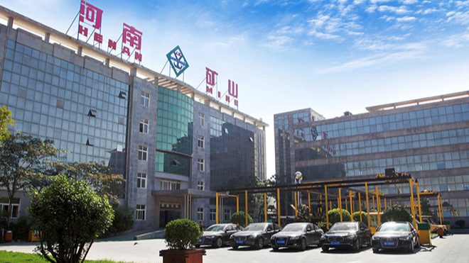 優明科工人調試設備